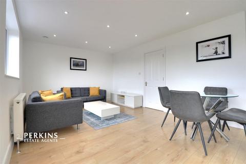2 bedroom flat to rent, Wembley, HA0