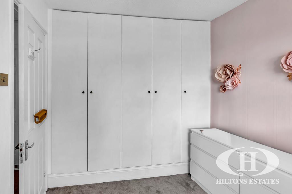 Walk-in wardrobe