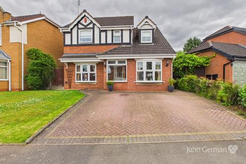 4 bedroom detached house for sale, Greenway, Burton-on-Trent