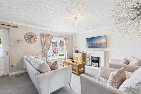 4 bedroom detached house for sale, Greenway, Burton-on-Trent