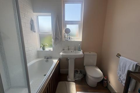 2 bedroom terraced house to rent, The Green, Hartford, Northwich