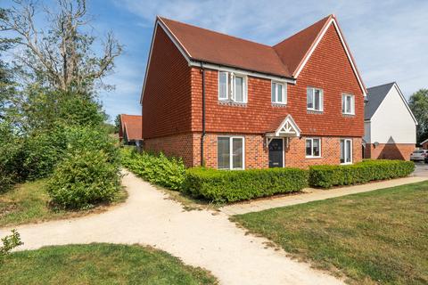 3 bedroom semi-detached house for sale, St. Katherines Crescent, Sellindge, TN25