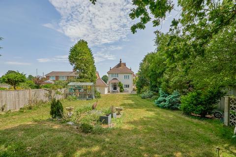 5 bedroom detached house for sale, Grove Park Road, Mottingham, SE9