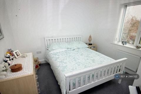 2 bedroom flat to rent, Green End Road, Cambridge, CB4