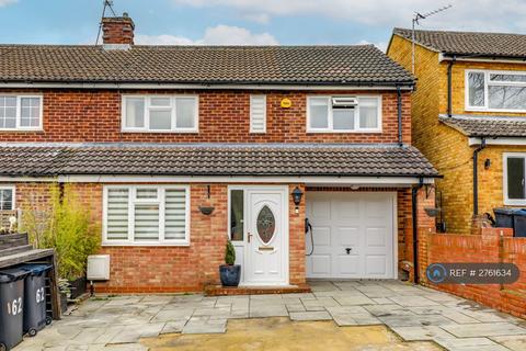 3 bedroom semi-detached house to rent, Thorley Park Road, Bishop's Stortford, CM23