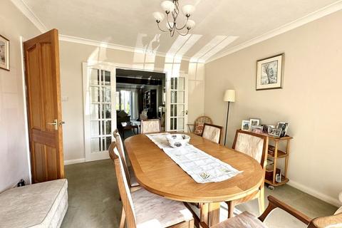 5 bedroom semi-detached house for sale, Lower Hill Road, Epsom