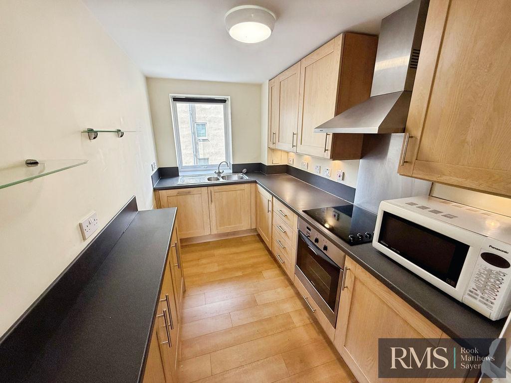 Apartment in Newcastle upon Tyne, Tyne and Wear - View 5