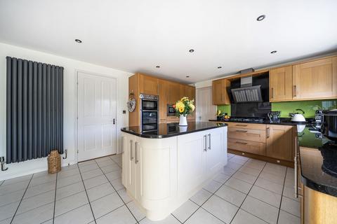 6 bedroom detached house for sale, Chestnut Avenue, Bedford MK43