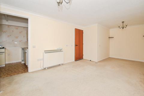 2 bedroom flat for sale, Lincoln Road, Peterborough, Cambridgeshire, PE1