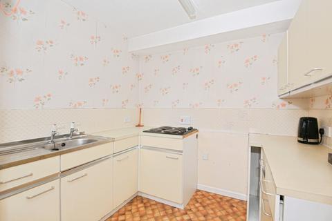 2 bedroom flat for sale, Lincoln Road, Peterborough, Cambridgeshire, PE1