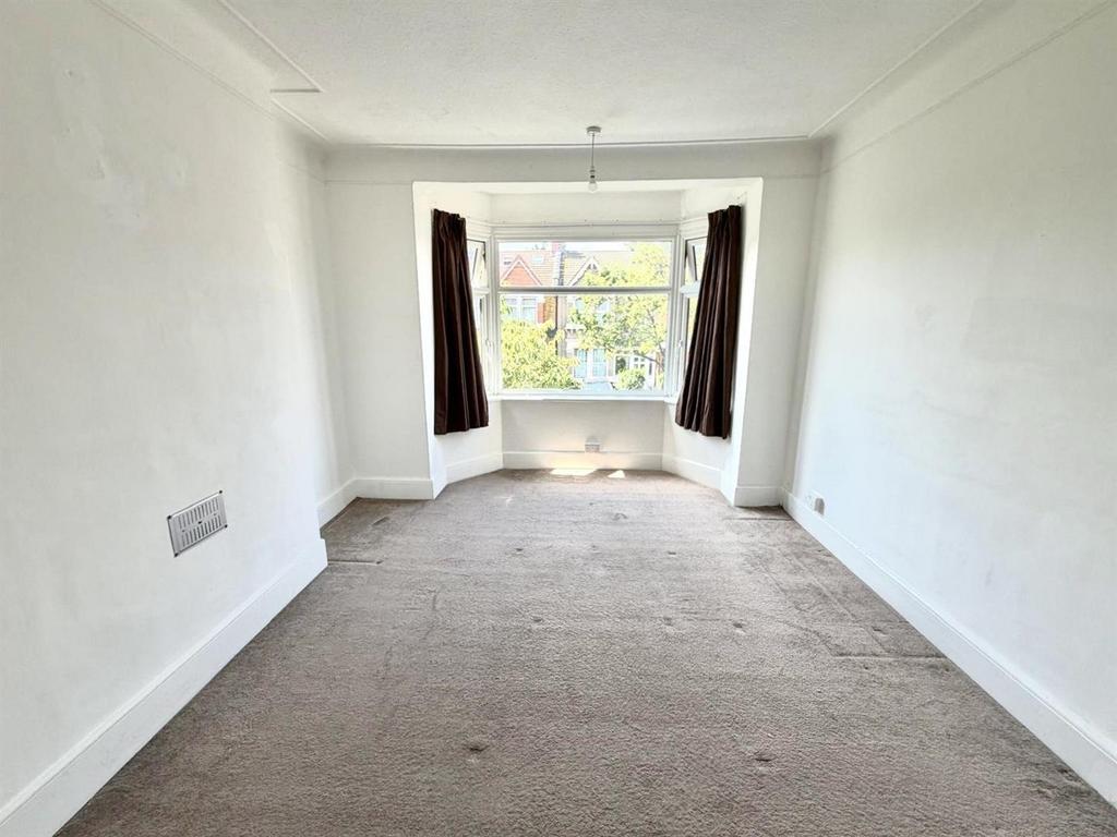 Bedroom 1..jpg