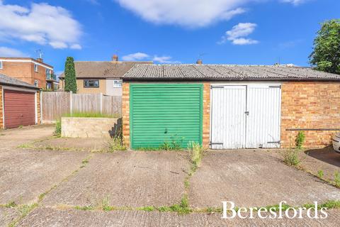 2 bedroom maisonette for sale, Marlborough Gardens, Upminster, RM14