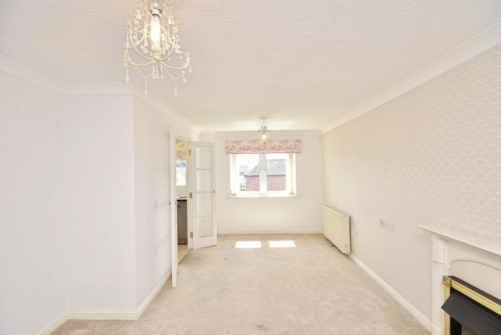 Apartment in Cardiff, Llanishen - View 3