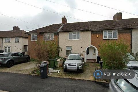3 bedroom terraced house to rent, Romsey Road, Dagenham, RM9