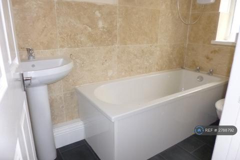2 bedroom terraced house to rent, Castle Terrace, Ashington, NE63