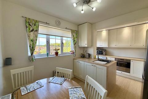 4 bedroom detached house for sale, Haydon Wick, Swindon SN25