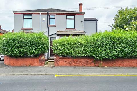 3 bedroom terraced house to rent, Church Lane, Moston, Manchester, M9