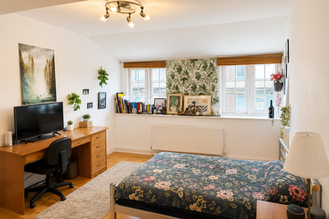 3 bedroom flat to rent, Euston, London NW1