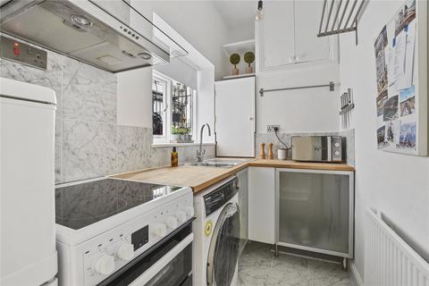 Studio to rent, Charles Street, London W1J