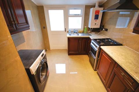 3 bedroom terraced house to rent, PERCY ROAD