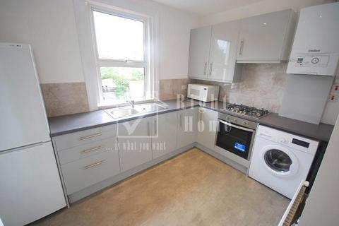 2 bedroom flat to rent, THURLBY ROAD