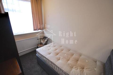 2 bedroom flat to rent, THURLBY ROAD
