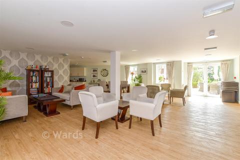 2 bedroom flat for sale, Oaktree Court, Tenterden TN30