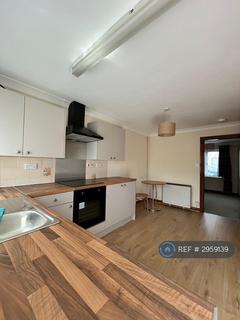 2 bedroom terraced house to rent, Weston Road, Stafford, ST16