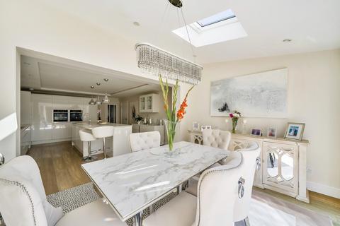 Glebelands, Claygate, Esher, Surrey, KT10 0LF