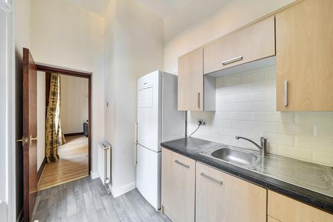 1 bedroom flat for sale, Oakfield House, 143 Kirkstall Lane, Kirkstall, Leeds, LS5