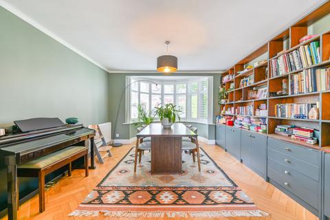 4 bedroom detached house to rent, NW2, Gladstone Park, London