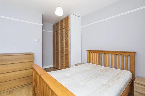 2 bedroom terraced house to rent, St. Mary Road, Walthamstow, London, E17