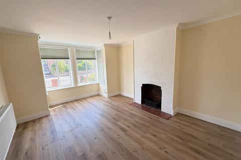 4 bedroom semi-detached house to rent, Pinhoe