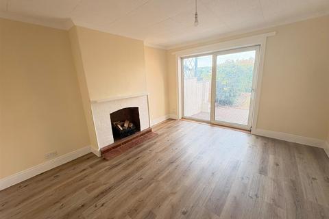 4 bedroom semi-detached house to rent, Pinhoe