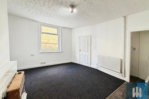 2 bedroom terraced house to rent, South Street, Brighouse, HD6