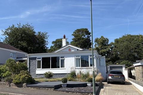 2 bedroom detached bungalow for sale, Dolphin Court Road, Paignton, TQ3
