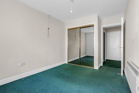1 bedroom retirement property for sale, Chauncy Court, Hertford SG14