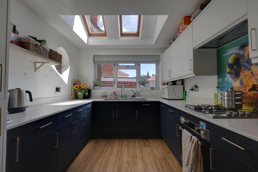 House in Southampton - View 5