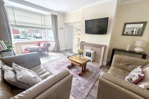2 bedroom ground floor flat for sale, Alma Place, Whitley Bay, Tyne and Wear, NE26 2EQ