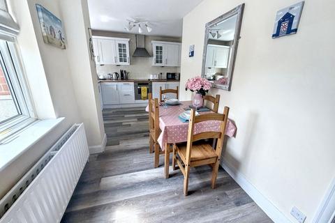 2 bedroom ground floor flat for sale, Alma Place, Whitley Bay, Tyne and Wear, NE26 2EQ