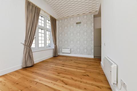 1 bedroom flat for sale, The Galleries, Warley, Brentwood, Essex, CM14