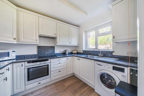 2 bedroom retirement property for sale, Peregrine Gardens, Croydon, CR0