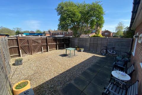 1 bedroom in a house share to rent, Brimley Road, Cambridge CB4