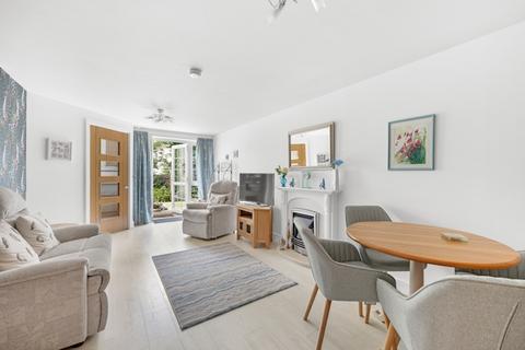 2 bedroom retirement property for sale, High Street, Ongar, CM5