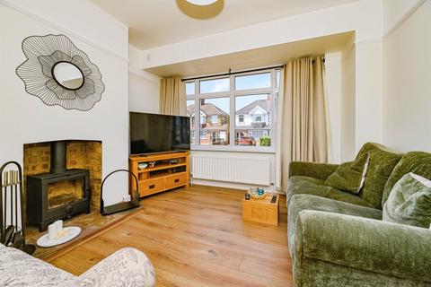 4 bedroom semi-detached house for sale, Meadow Road, WATFORD