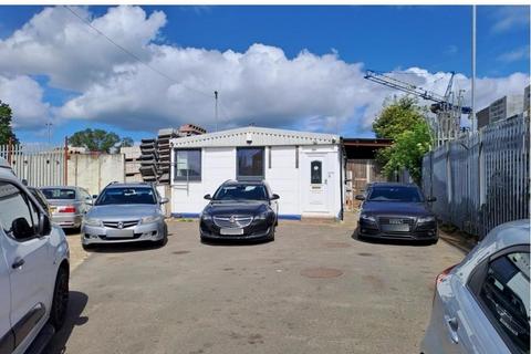 Industrial development to rent, 30 Burrowfield Welwyn Garden City AL7 4SR