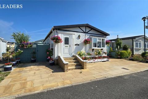 2 bedroom mobile home for sale, Childswickham Road, Broadway, Worcestershire