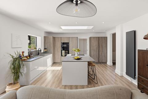 4 bedroom detached bungalow for sale, Greenhill Road, Sandford, BS25