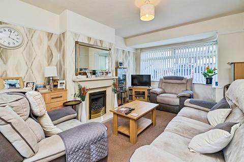 2 bedroom semi-detached house for sale, Warwick Road, Oldbury