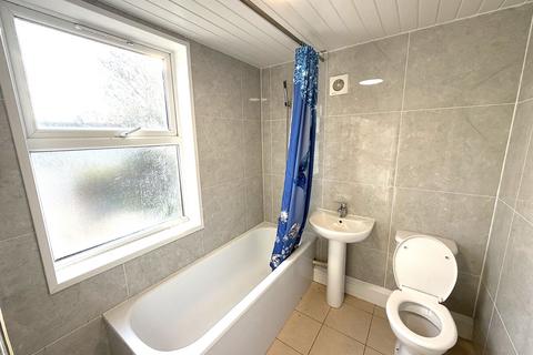 undefined, 94 Holmesdale Road, London SE25